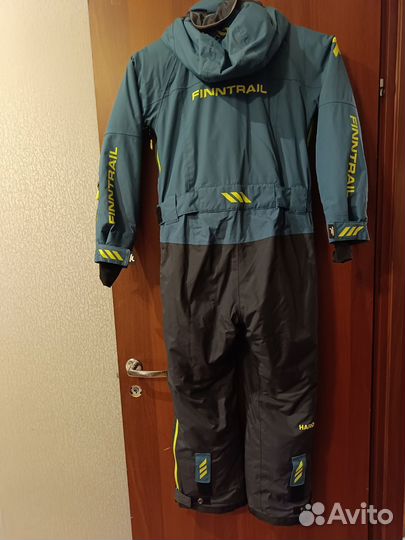 Горнолыжный комбинезон