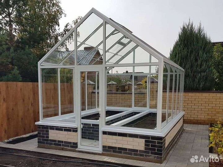 Стеклянная теплица