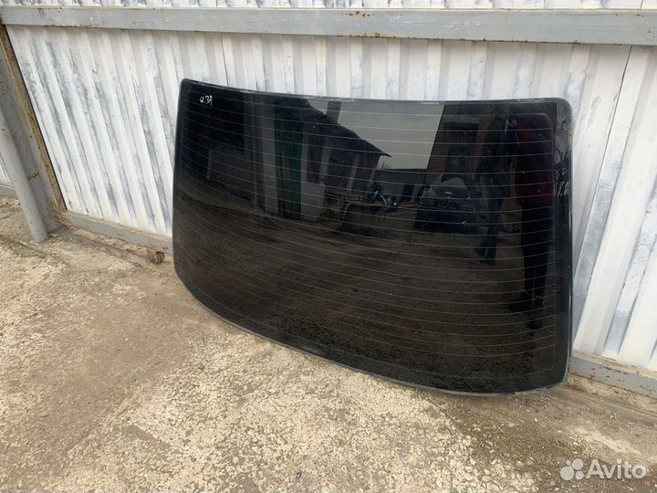 Заднее стекло bmw e34