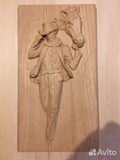 Картины из дерева