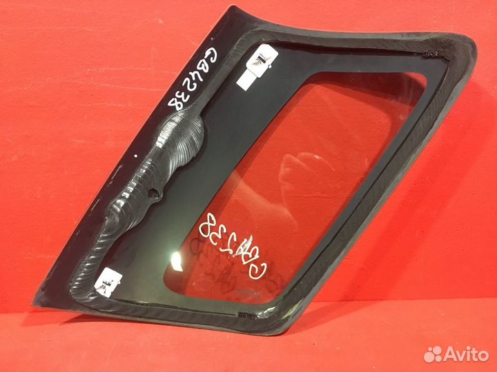 Стекло в кузов заднее левое Suzuki Sx4 1 хетчбэк