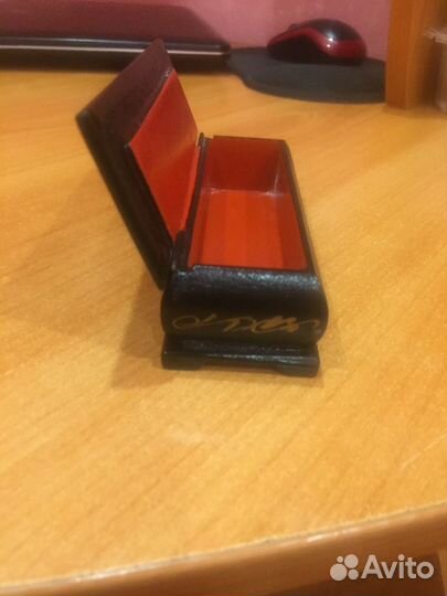 Шкатулка лебеди