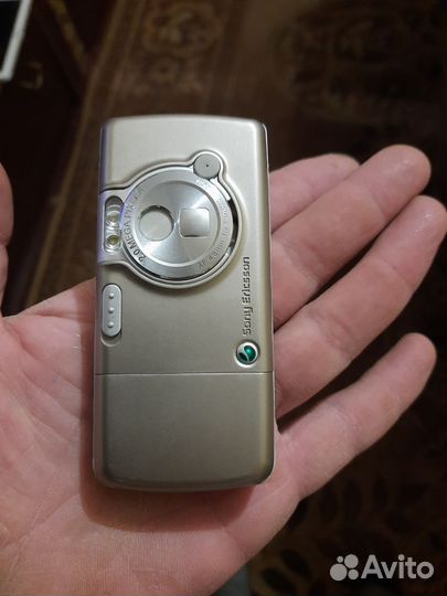 Sony Ericsson W700i
