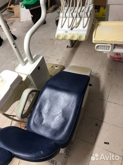 Стоматологическая установка / кресло