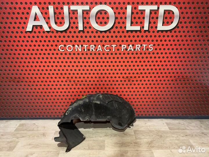 Защита арок задняя правая (подкрылок) Porsche