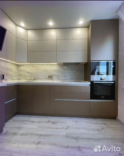 Угловой кухонный гарнитур