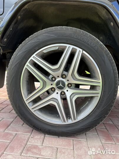 Yokohama Advan S/T V801 275/50 R20