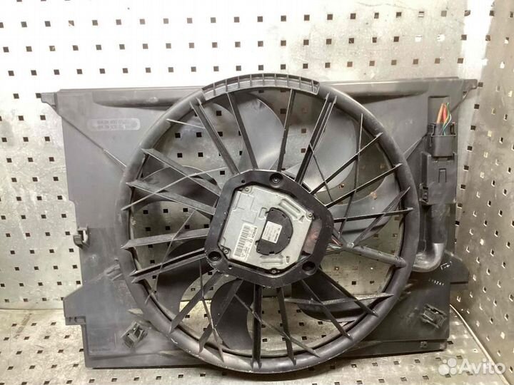Вентилятор радиатора Mercedes-Benz E-Class