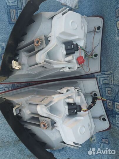 Задние фонари на Ауди А4 2005-2008год