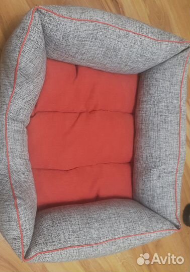 Лежанка для собак и кошек