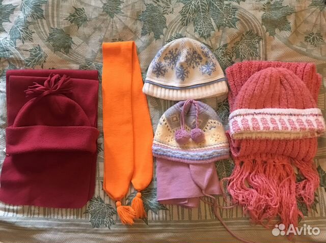 Шапка на девочку детская подростковая б/у
