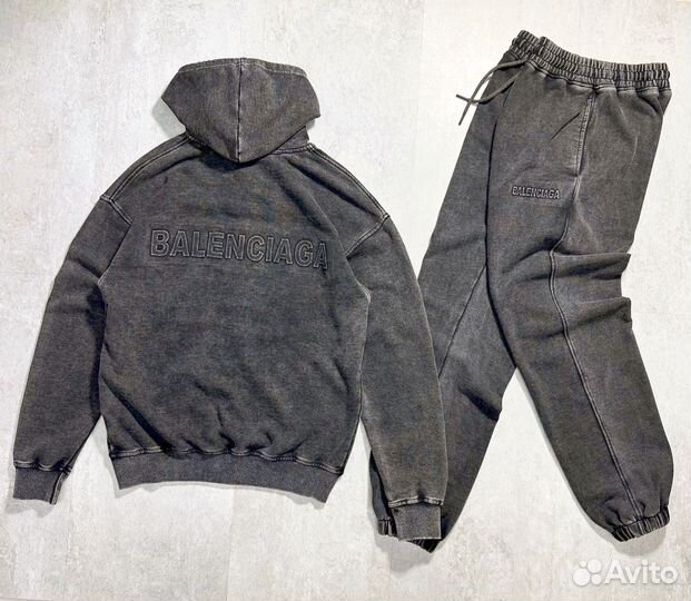 Спортивный костюм мужской