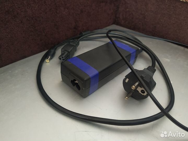 Блок питания (зарядка) для ноутбука Samsung RV509