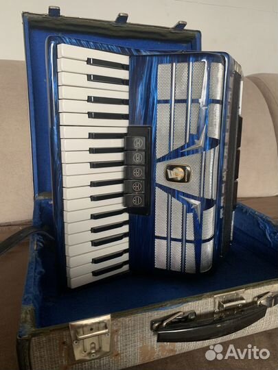 Аккордеон weltmeister amigo