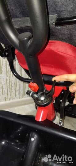 Детский велосипед с ручкой бу