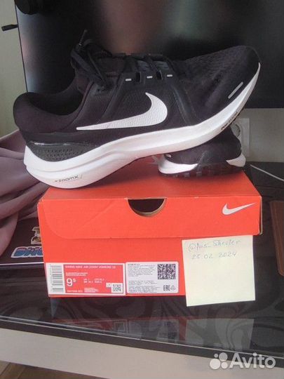 Кроссовки Nike air zoom Vomero 16 9.5US