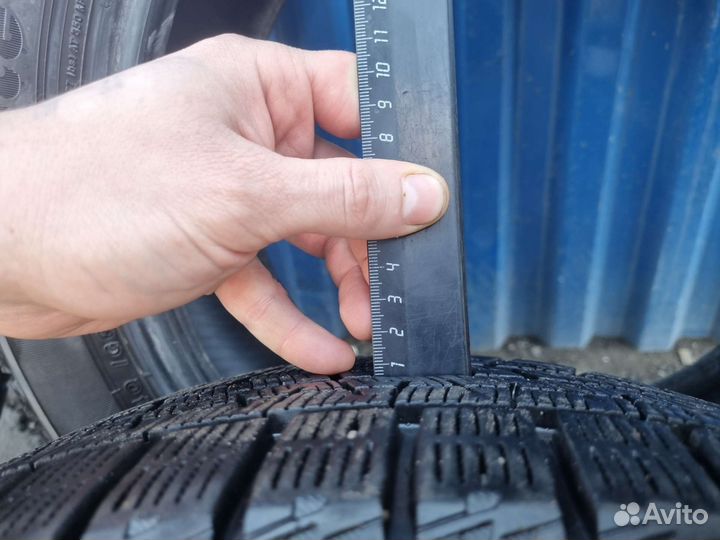 Yokohama Ice Guard IG60 215/55 R17 94Q