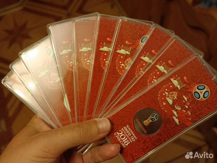 Монета чемпионата мира по футболу 2018 красная