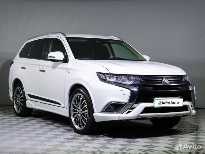 Mitsubishi Outlander 3.0 AT, 2018, 57 344 км