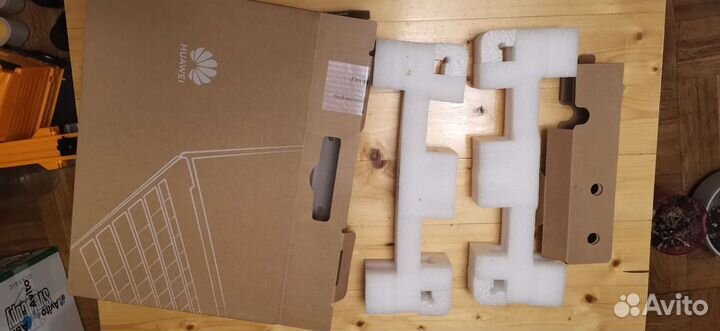 Коробка от ноутбука huawei