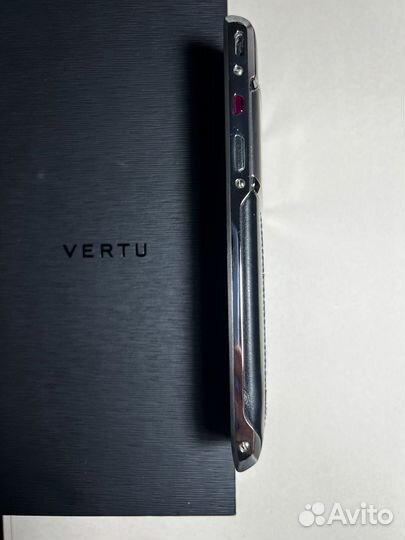 Vertu Signature Touch Claret Calf, 2/64 ГБ