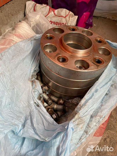 Колесные проставки 5х130-71,6