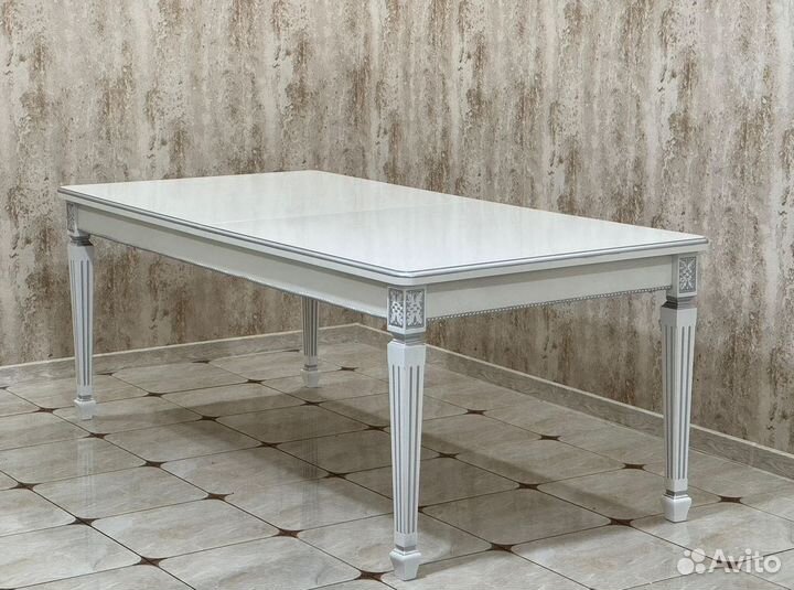 Cтолы и Стулья