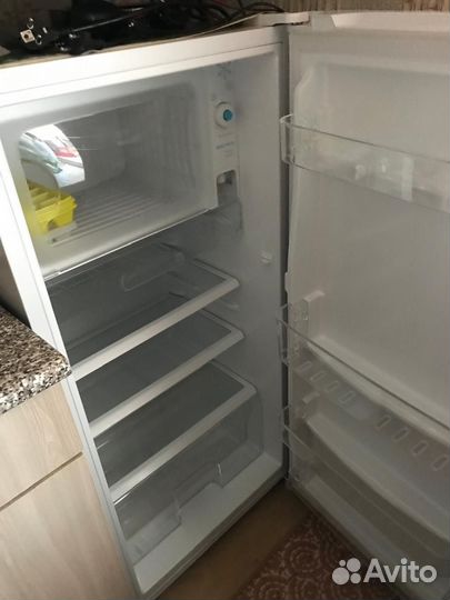 Холодильник 160 л