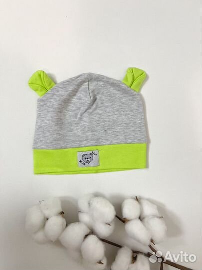 Новая трикотажная шапка для мальчика 3-6 мес
