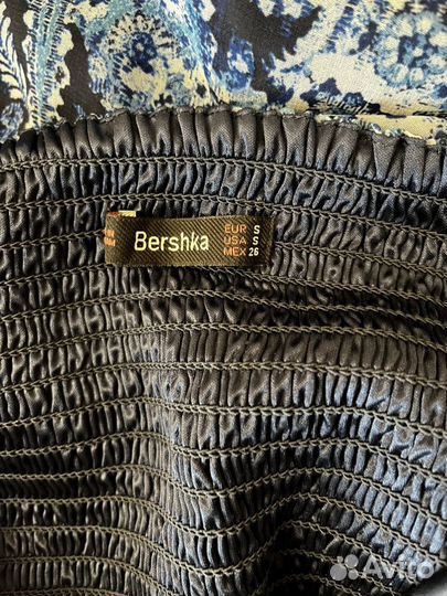 Платье Bershka