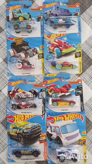 Машинки hotwheels новые коллекционные
