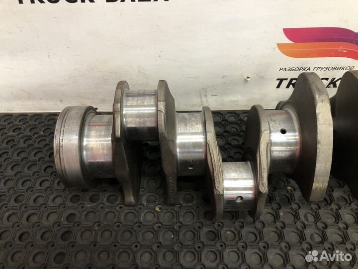 Коленвал Volvo VNL