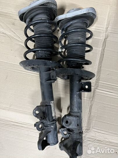 Амортизаторы передние на Мерседес w212