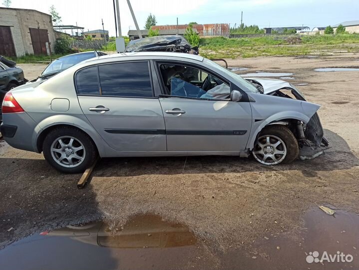 Разбор на запчасти Renault Megane 2