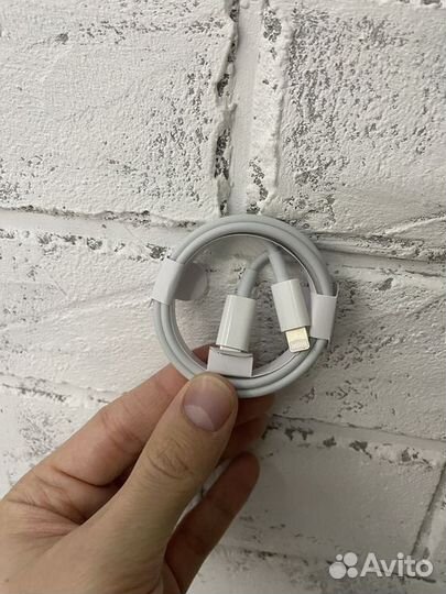 Зарядные кабель Apple Type-C - Lightning