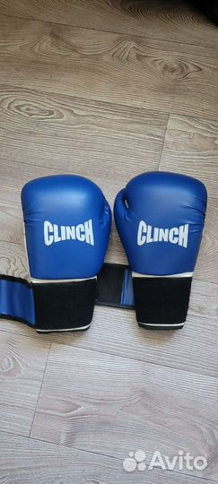 Боксерские перчатки 10 oz