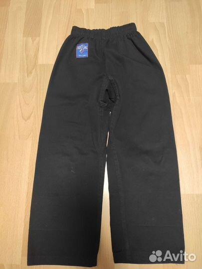 Костюм для ушу+ кеды(феюе)б/у 33 и 34 рр