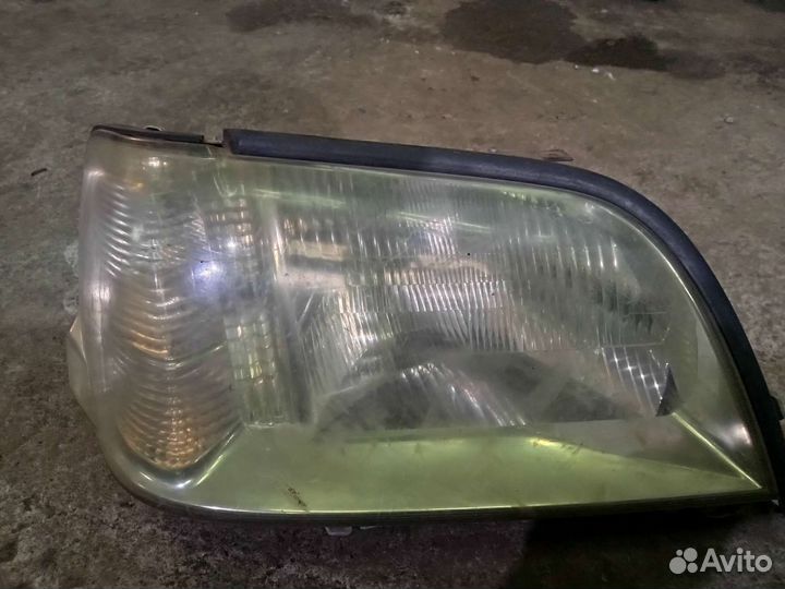 Фара передняя правая Тойота Краун 100-76941