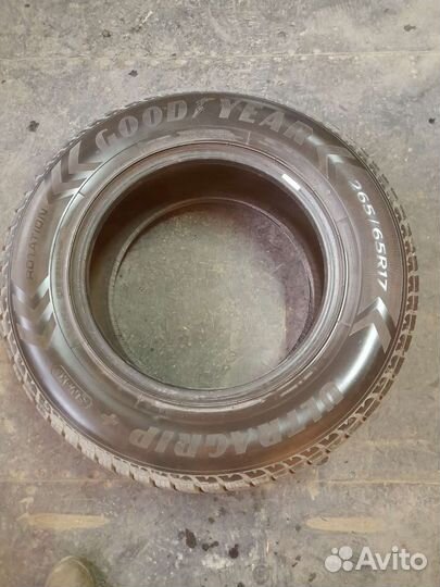 Goodyear UltraGrip 265/65 R17 112T