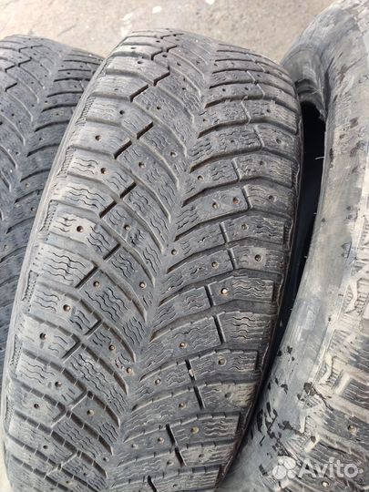 Michelin X-Ice North 4 225/60 R17