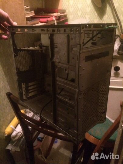 Пустой корпус для компьютера