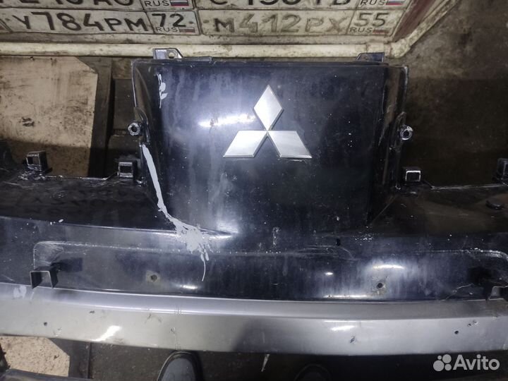 Передний бампер Митсубиси оутлендер