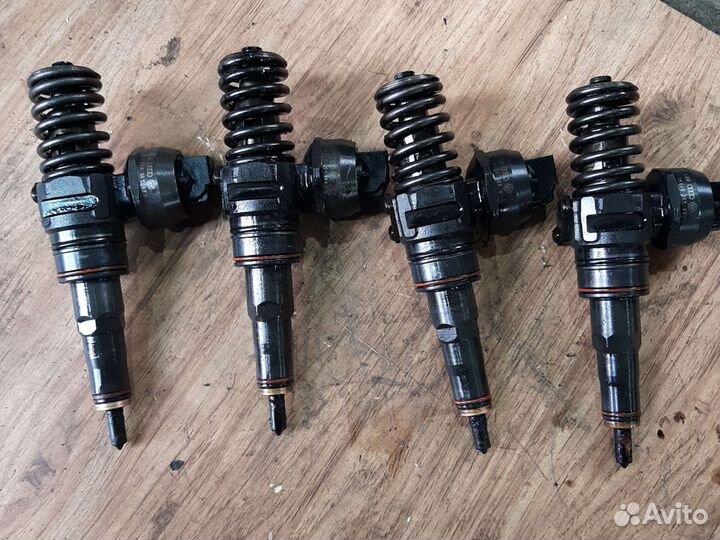 Насос форсунка 1.9 TDI VW Passat B5+