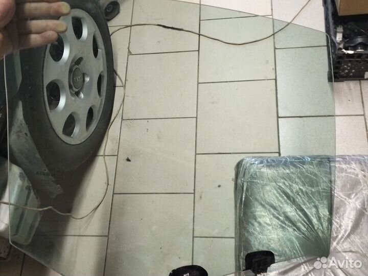 Стекло задней правой двери renault fluence