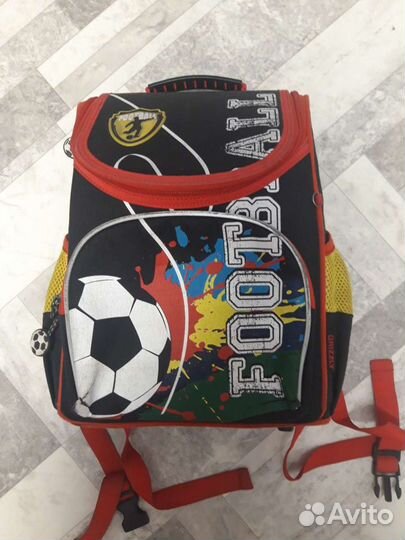 Рюкзак школьный