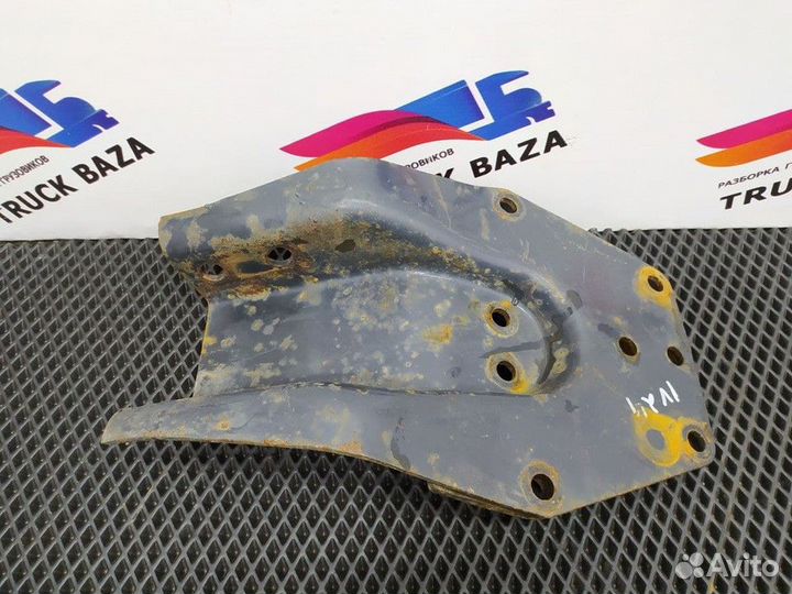 99486841 Кронштейн траверсы Iveco Stralis