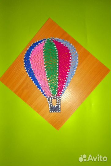 Картина в стиле string art