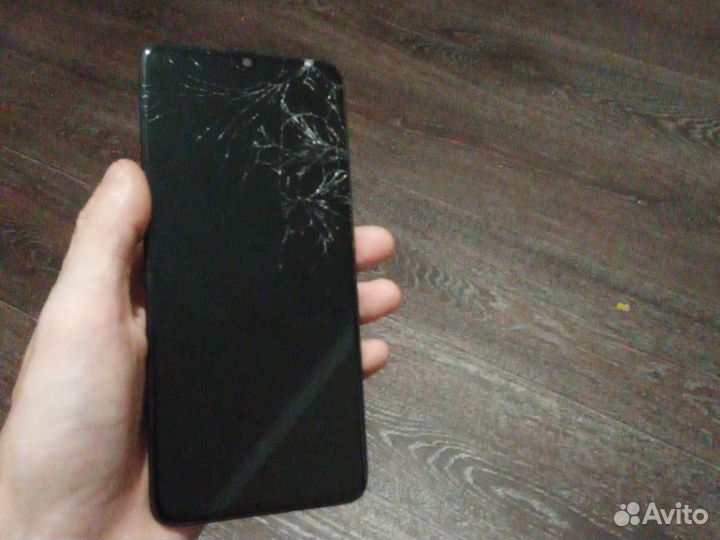 Samsung Galaxy A70, 8/128 ГБ