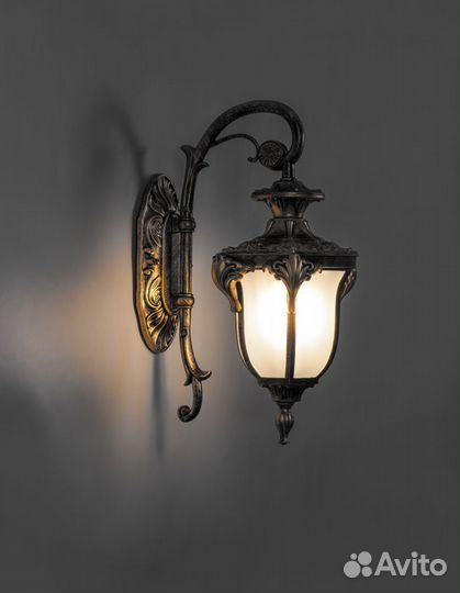 Светильник на стену уличный PL4042 11422 IP44