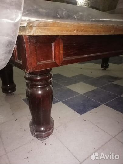 Бильярдный стол
